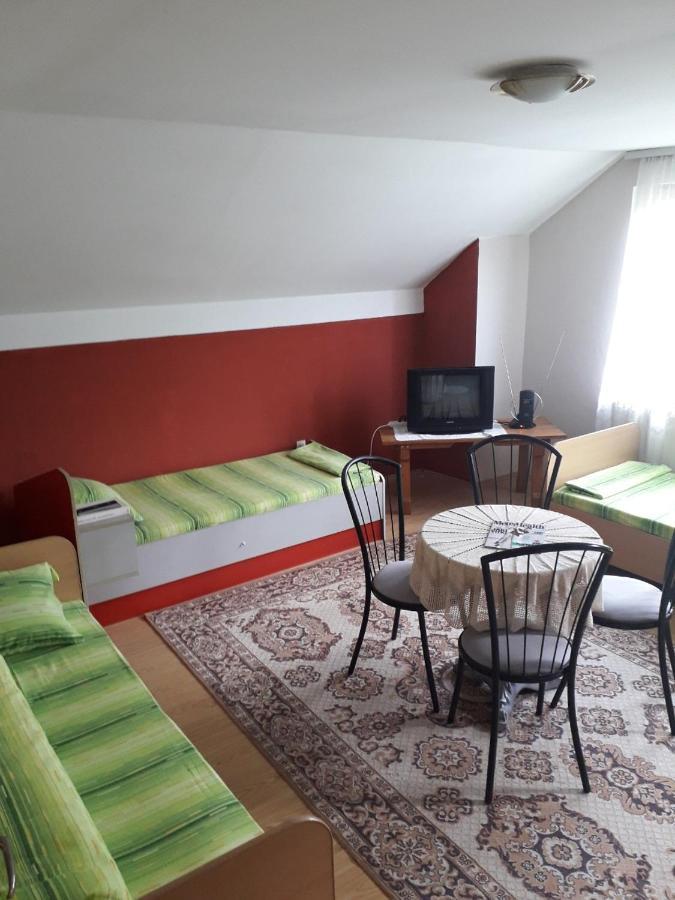 Prenociste Vitas Miljevina Exteriör bild