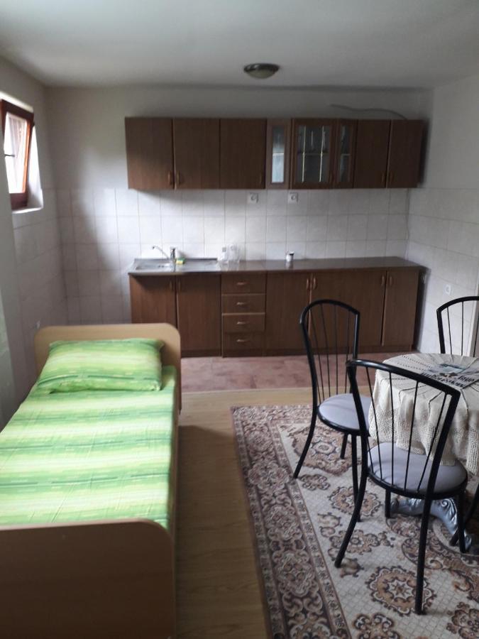 Prenociste Vitas Miljevina Exteriör bild